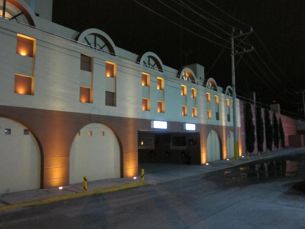 Motel Paris Puebla Bagian luar foto